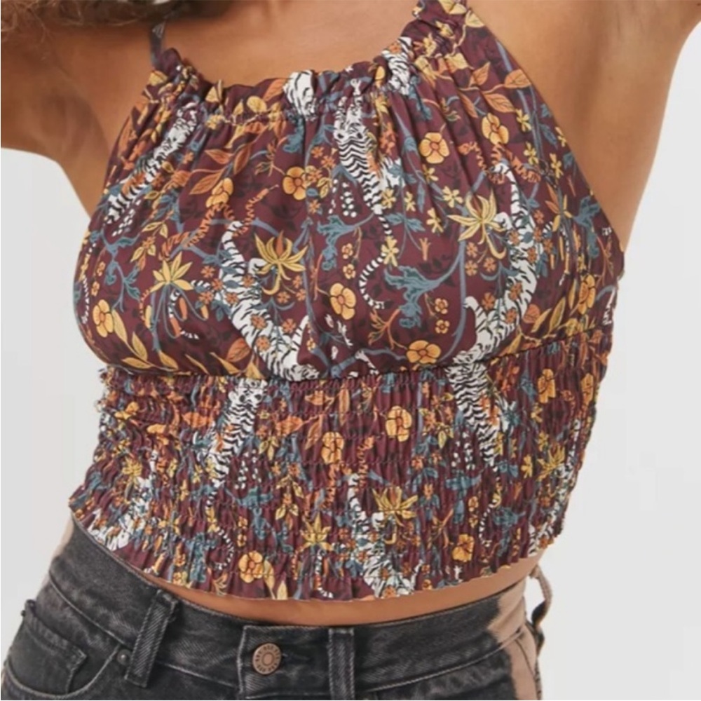 Urban Outfitters Elastic cropped cami top-M